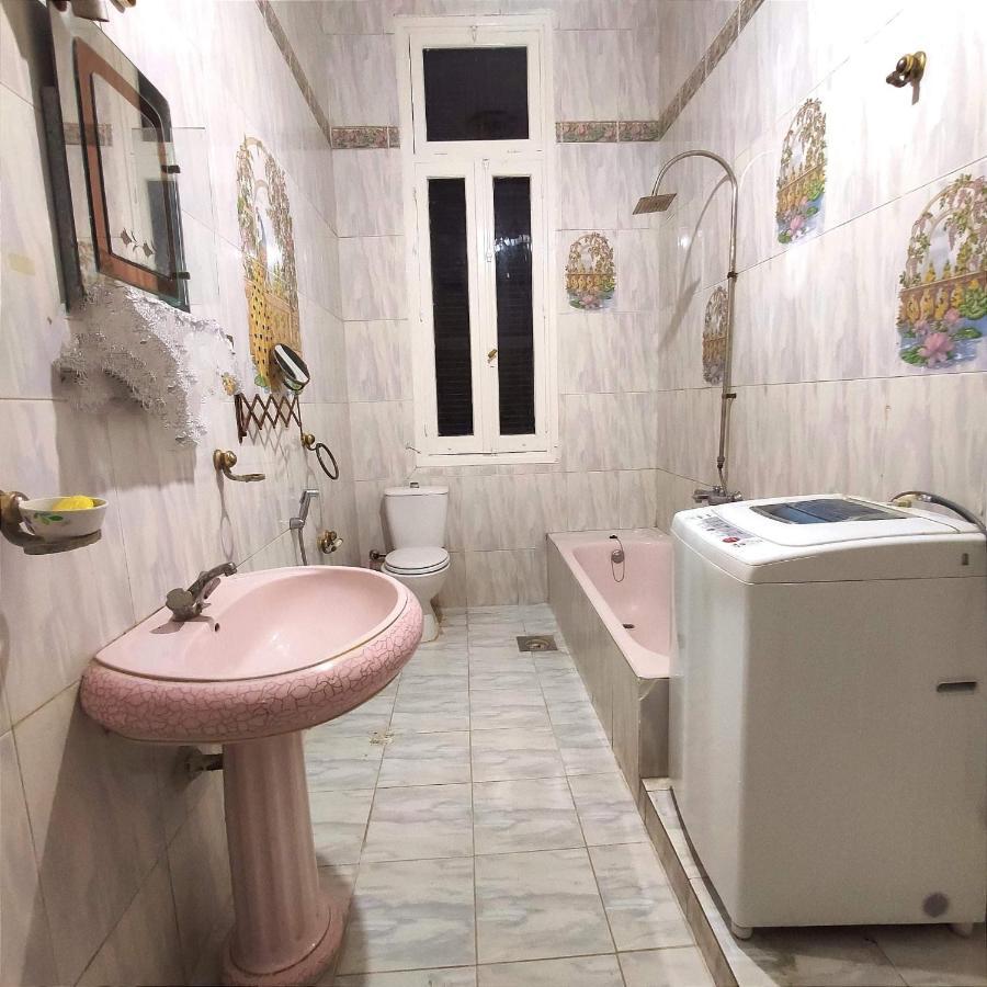 Room No5 A Private Room With Balcony For Men Only And No Ladies Allowed غرفة خاصة للرجال فقط ممنوع السيدات Aleksandria Zewnętrze zdjęcie